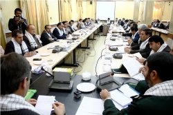 پوشیدن چفیه مدیران شهرستان بویراحمد در جلسه شواری اداری