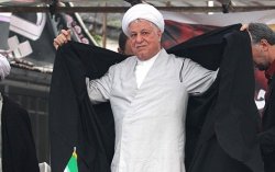 وقتی شایعه زلزله آمد «هاشمی» کجا رفت؟/ ادامه حاشیه‌سازی برای خانم بازیگر مشهور/ آقازاده موردنظر در برزیل تشریف دارد!/ «حسن روحانی»، «بوش»، و «اوباما» موقع تماشاشی فوتبال 