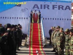  ورود امام خمینی (ره) به ایران با حضور مسئولان استانی در فرودگاه یاسوج