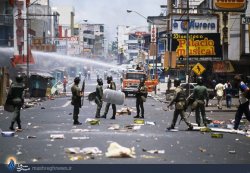 آمریکا چگونه در یک کشور کودتا می‌کند+ فیلم و تصاویر 